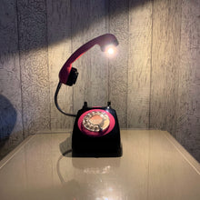 Load image into Gallery viewer, Retro Telephone Lamp Black / Pink