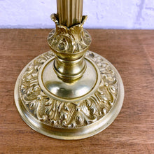 Load image into Gallery viewer, Vintage Brass Lamp