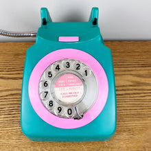 Load image into Gallery viewer, Dopamine Decor, Emerald Green & Pink Desk Lamp.