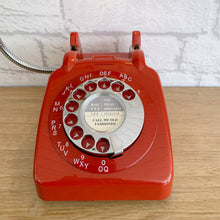 Load image into Gallery viewer, Quirky Home Decor, Quirky Gifts, Quirky Home, Retro Home Decor, Retro Office Decor, Desk Lamp, Vintage Lamp, Retro Gifts, Unique Gifts