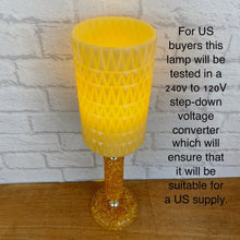 Load image into Gallery viewer, Vintage Orange Shattaline Lamp.
