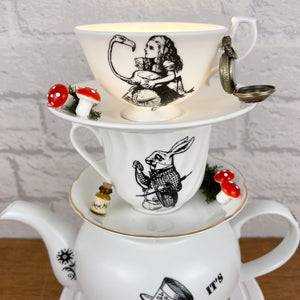 Alice In Wonderland Gift, Teapot Lamp.