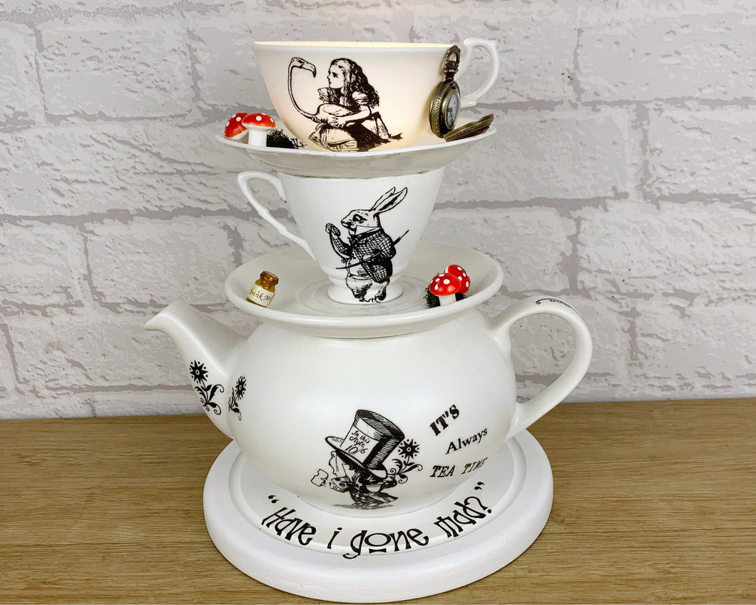 Alice In Wonderland Teapot Lamp, Alice In Wonderland Decor, Alice In Wonderland Gift, Mad Hatter Tea Party, White Rabbit, Whimsical Decor